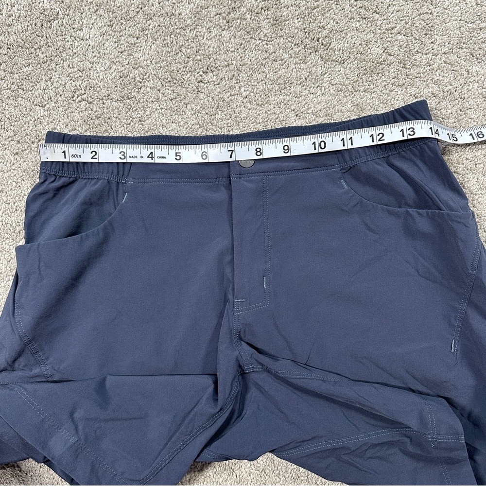 Arc’teryx Women’s Alroy Short 7” Mid Rise Lightweight Outdoor Hiking in Navy 6 - Picture 11 of 16